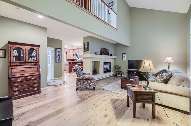 Building Photo - 2980 W Long Dr