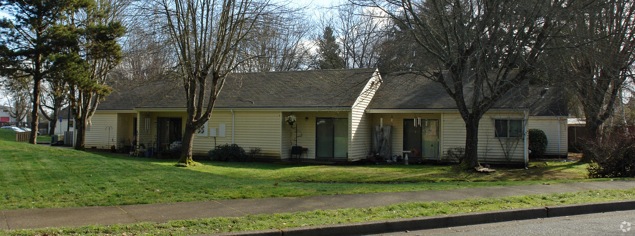 Primary Photo - Pioneer Park