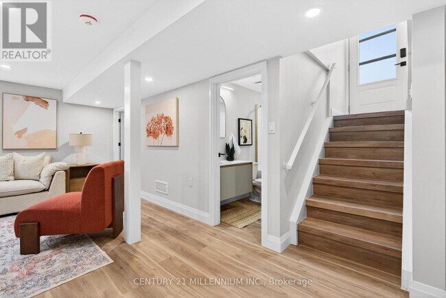 Photo du bâtiment - 330 E 15th St