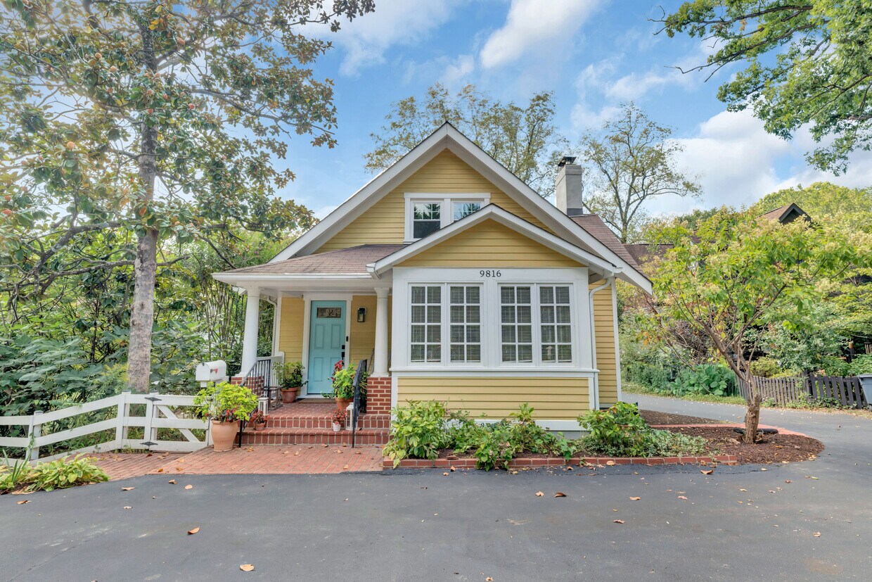 Photo - 9816 Capitol View Ave-