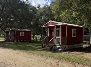 Building Photo - 57056 N Cooper Rd