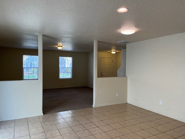 Building Photo - 6673 S Covewood Way