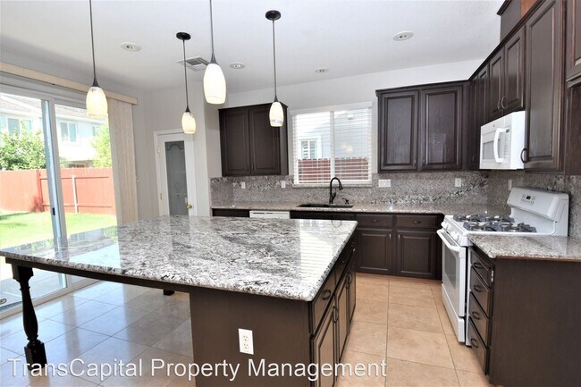 Building Photo - 4 br, 3 bath House - 1509 Greenbrier Road
