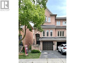Building Photo - 25 Bluewater Ct