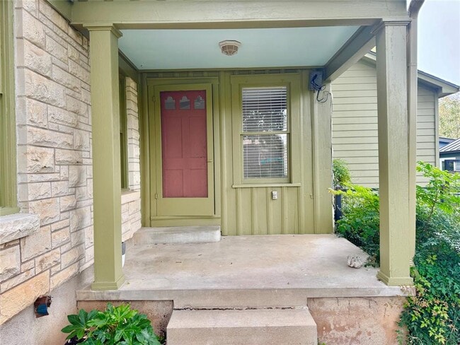 Foto del edificio - 1300 Crestwood Rd