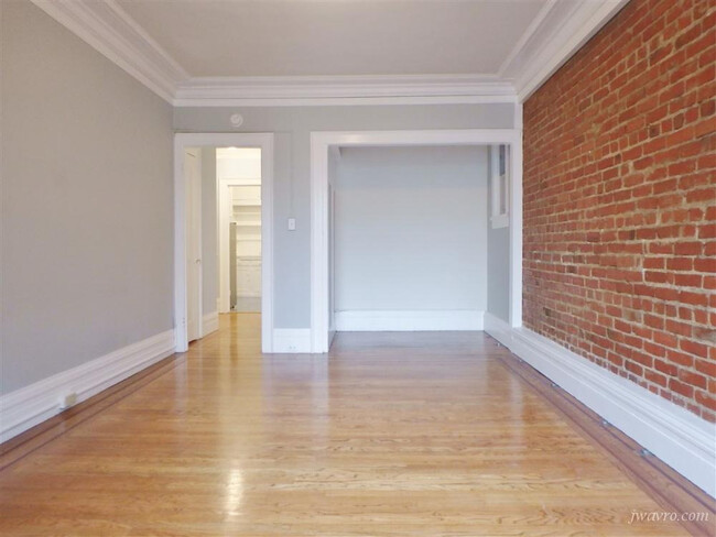Building Photo - 821 Leavenworth St