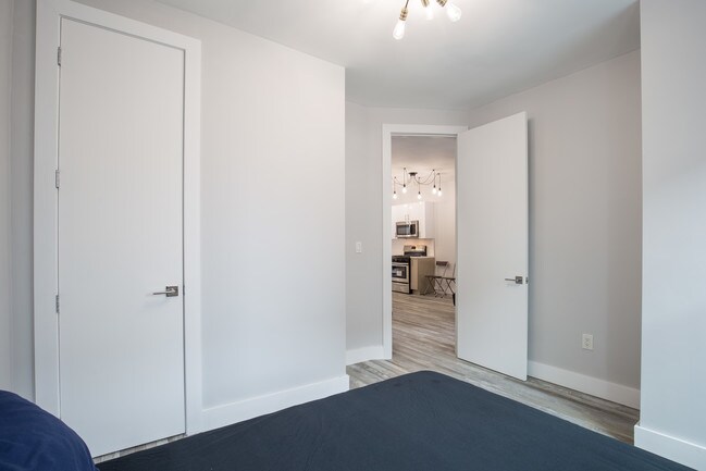 Foto del edificio - 2377 Belmont Ave