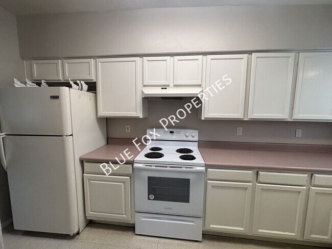 Foto del edificio - 110 W Delano St