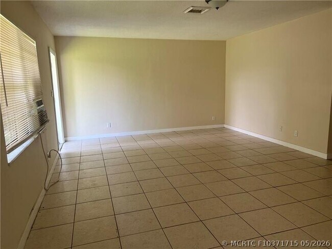 Foto del edificio - 513 SW 2nd Ct
