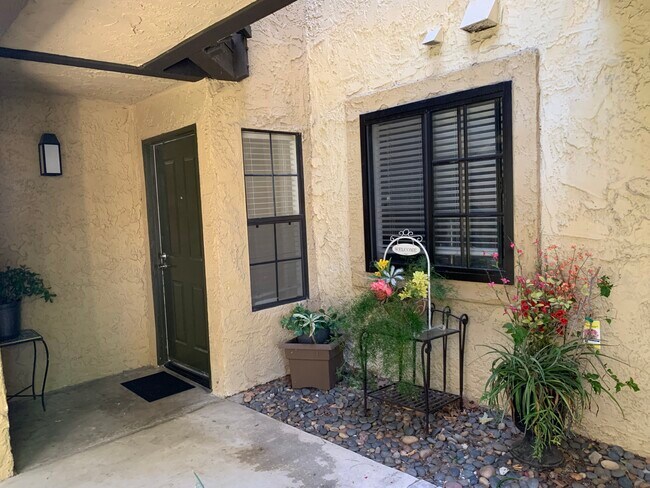 Building Photo - 25551 Indian Hill Ln