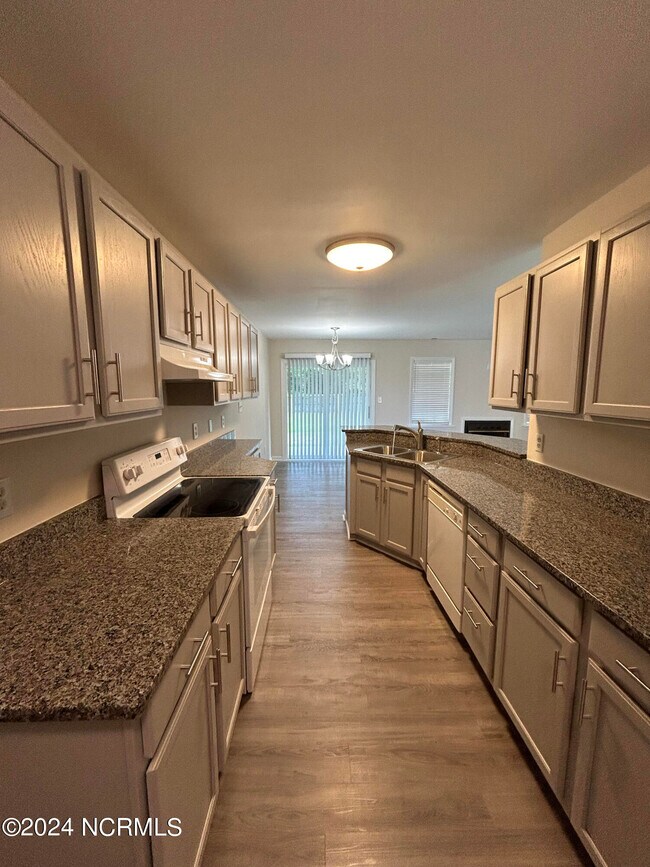 Building Photo - 228 Cottontail Run