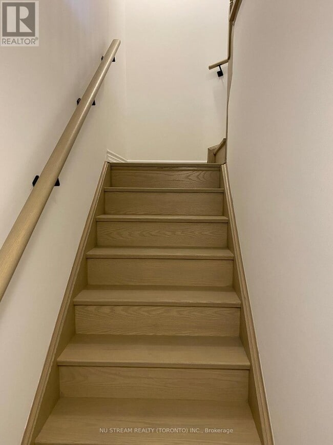 Building Photo - 19 Pumpkin Cor Cres