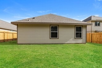 Building Photo - 310 Blue Crane St Building Photo - 310 Blue Crane St