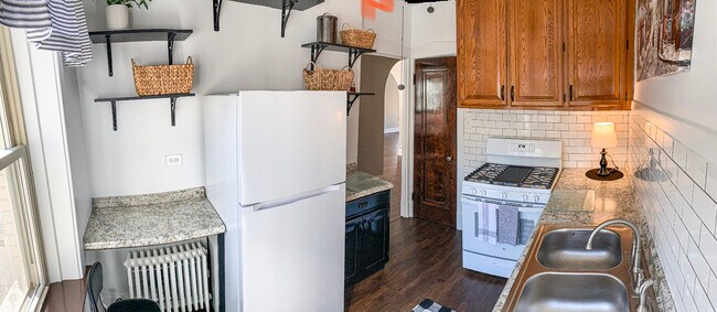 Kitchen - 119 Forest Ave