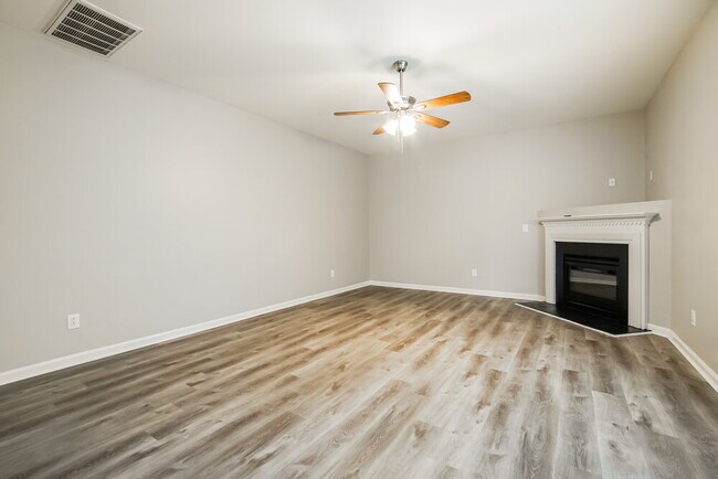 Foto del edificio - 3728 Amistad Ln