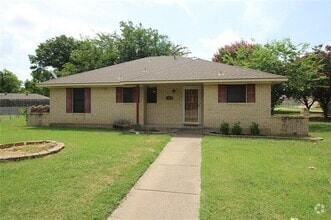 Building Photo - 1610 Ridge Ct