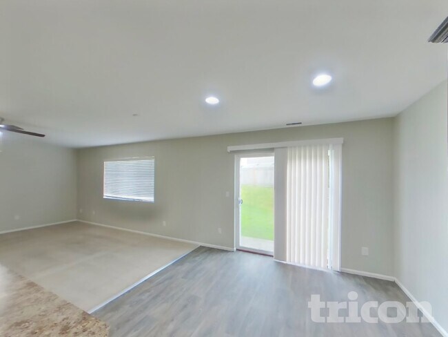 Foto del edificio - 2514 194th St Ct E