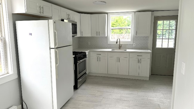 Photo - 48 Mechanic St Townhome