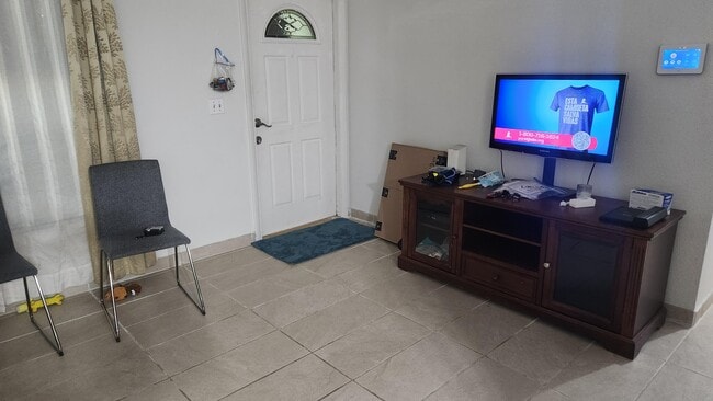 Foto del edificio - 2289 SE Seamist St