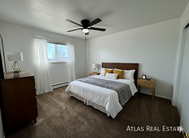 Foto del edificio - 4206 Forest Hill Ct