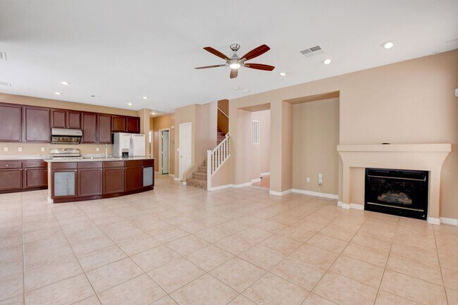 Building Photo - 3 BEDROOM 3 BATH 2-STORY HOME IN GUARD GAT...