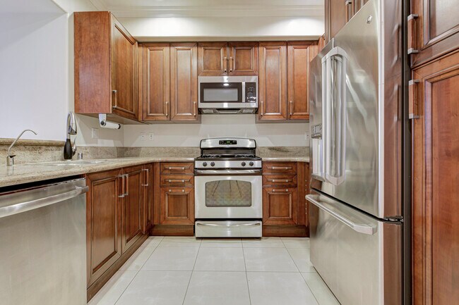 Foto del edificio - 556 E Palm Ave