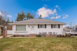 Building Photo - 6450 Michael Dr