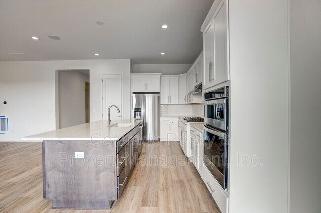 Foto del edificio - 3314 Heron Lakes Pkwy