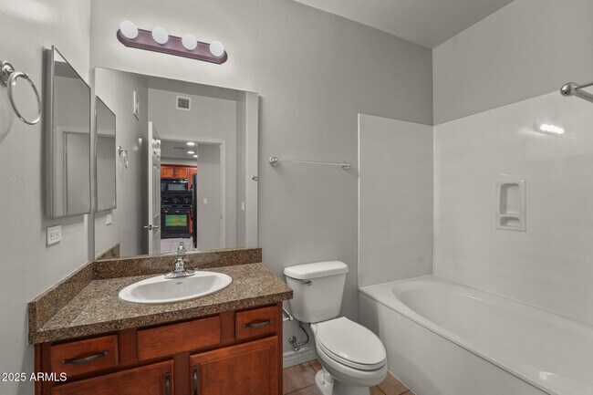 Foto del edificio - 5350 E Deer Valley Dr
