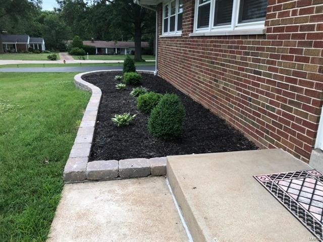 Building Photo - 9801 Barrington Dr