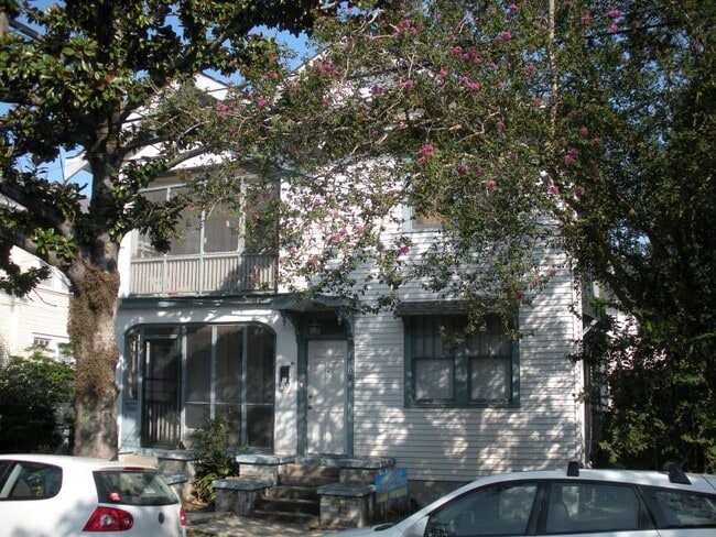 Building Photo - 2109 Broadway St