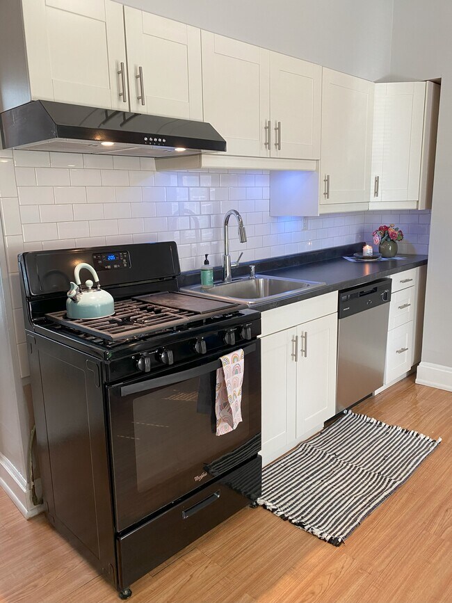 cocina - 2730 pleasant Ave S