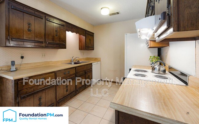 Foto del edificio - 4377 Springwind Rd
