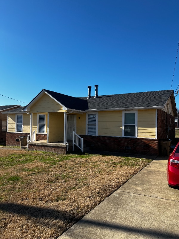 Building Photo - 3527 Brookway Dr