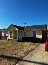 Building Photo - 3527 Brookway Dr