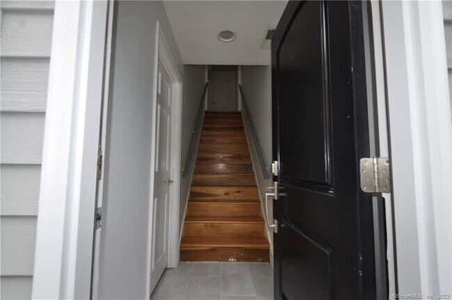 Foto del edificio - 1500 Redding Rd