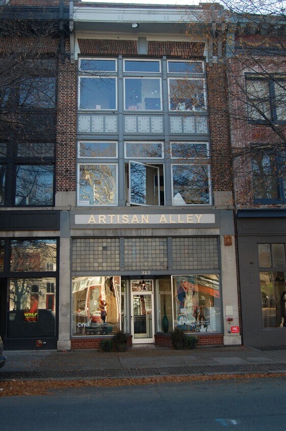 Building Photo - Artisan Alley Loft Apt. 3