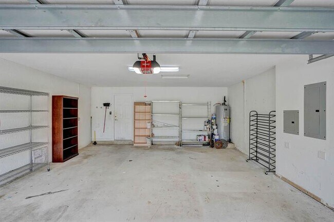 Building Photo - 11224 NW 65th Ct
