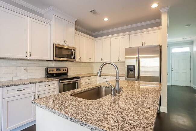 Foto del edificio - 1230 Cobblefield Dr