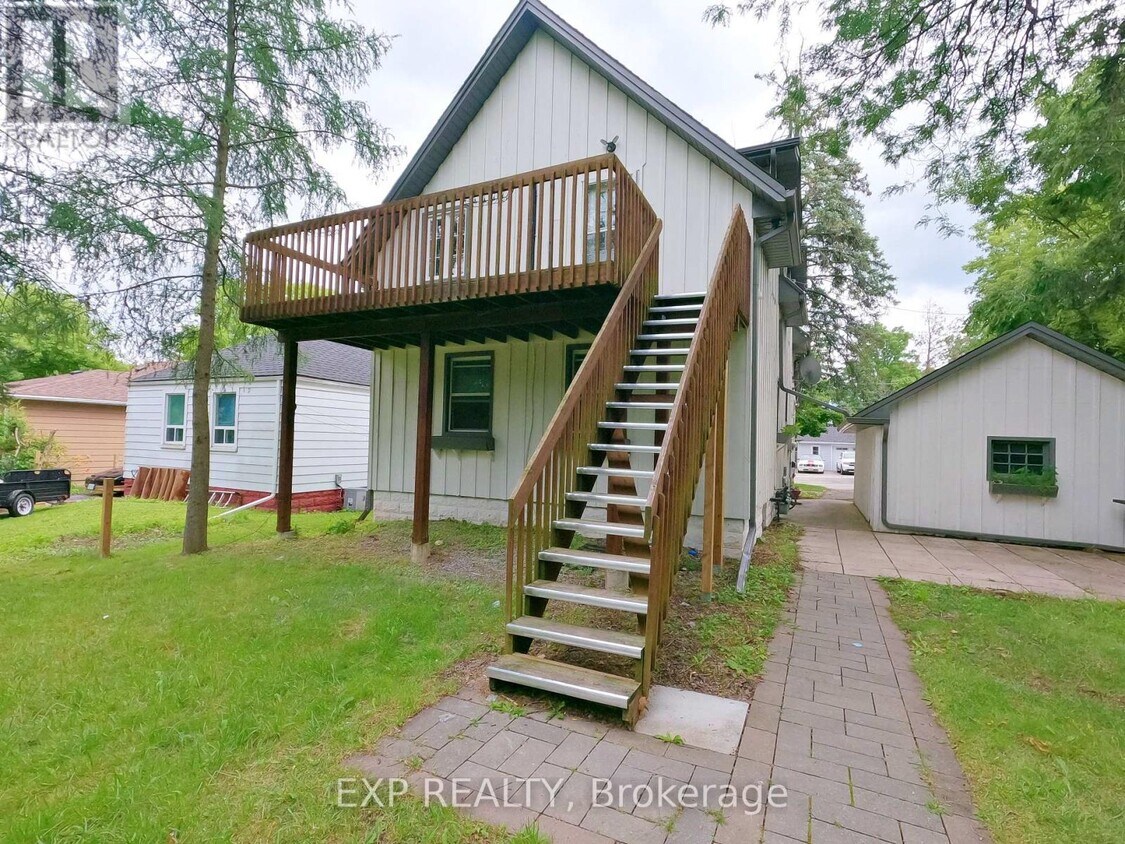 Photo principale - 101 Roseview Ave