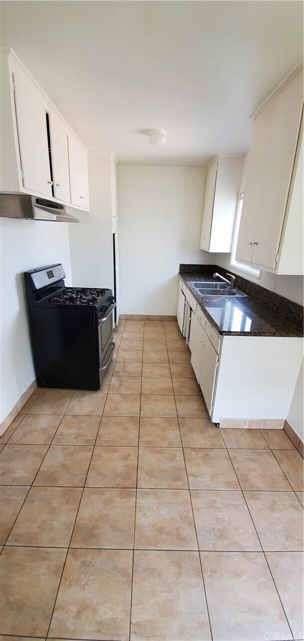 Foto del edificio - 925 Larch St