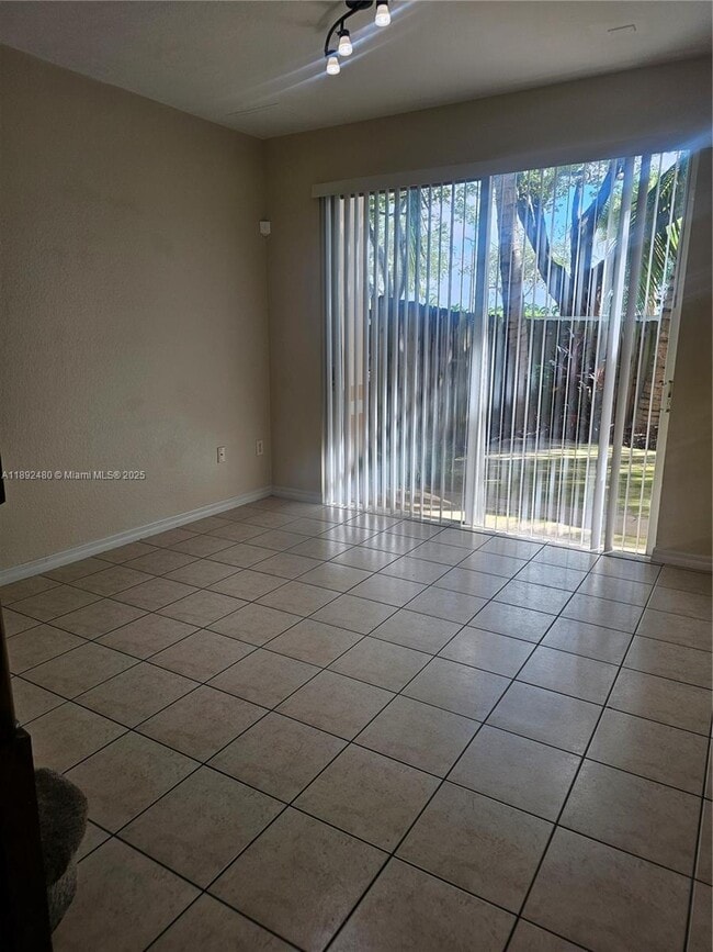 Building Photo - 12488 SW 125th Terrace