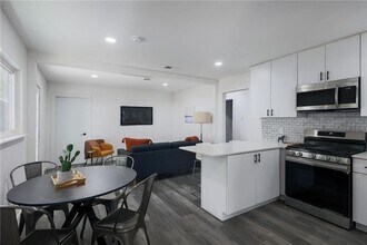 Building Photo - 5005 Avenue F