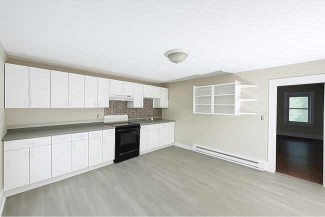 Building Photo - 211 Old Rte 22 Building Photo - 211 Old Rte 22