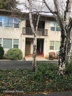 Primary Photo - 922 Oak Ln