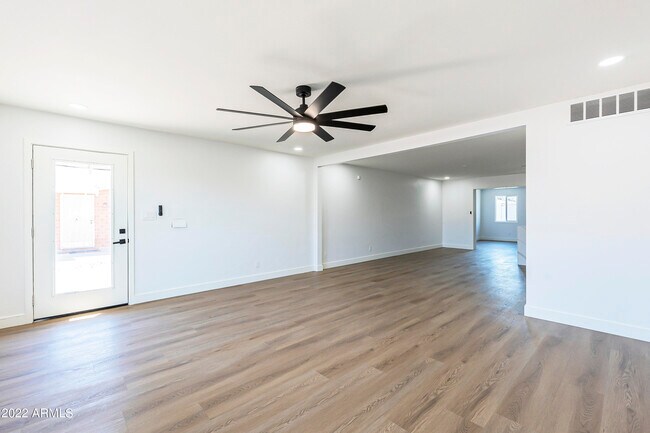 Foto del edificio - 3908 N 83rd St