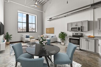 Building Photo - Station House | Near The Loop