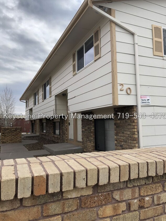 20 Montebello Rd Unit C, Pueblo, CO 81001 Room for Rent in Pueblo