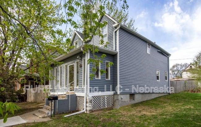 Building Photo - 1306 S 31st St