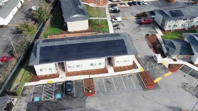  - Cougar Creek Apartments